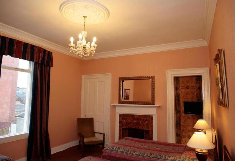 Семейный Номер, Averon Guest House