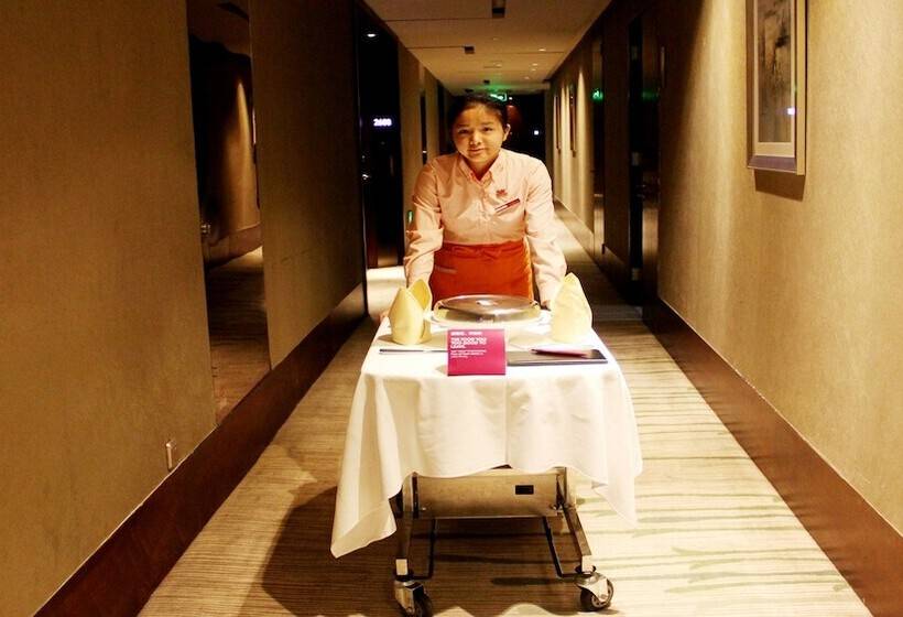 Номер Клуб, Crowne Plaza Hefei, An Ihg