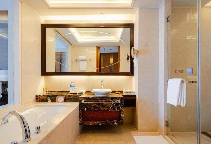 اتاق لوکس با تخت بزرگ, Pullman Haikou