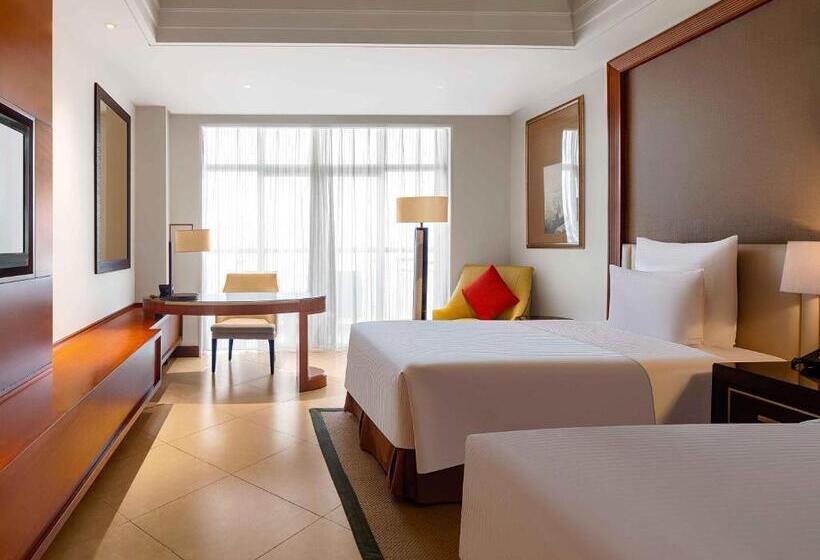 Номер Deluxe Вид на Море с Балконом, Pullman Haikou
