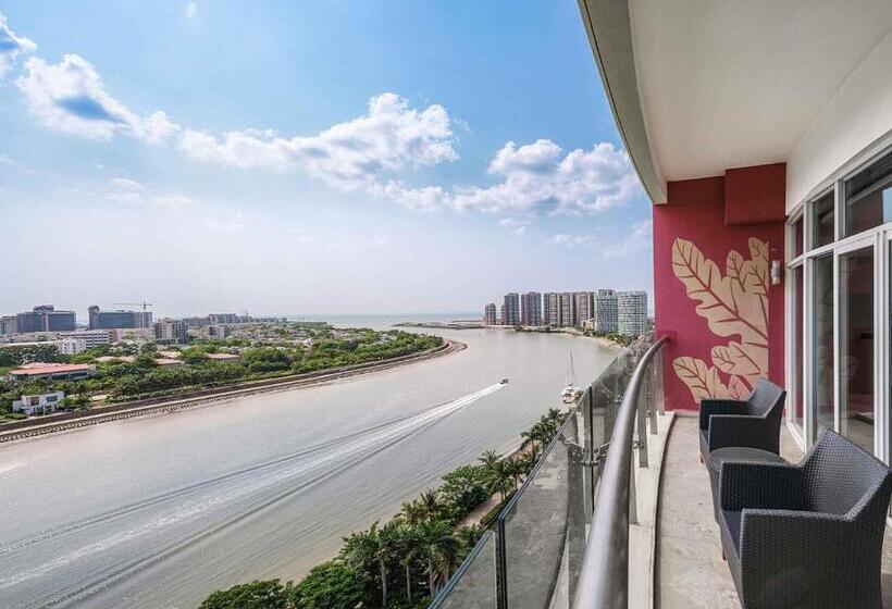 Номер Deluxe Вид на Море с Балконом, Pullman Haikou