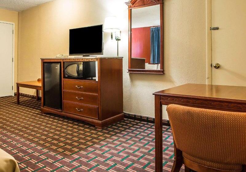 Люкс Кровать Кинг, Holiday Inn Express Hotel & Suites Austin South   Buda
