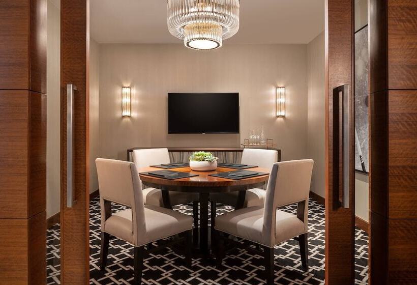سوییت اجرایی, The Ritz Carlton, Los Angeles L.a. Live