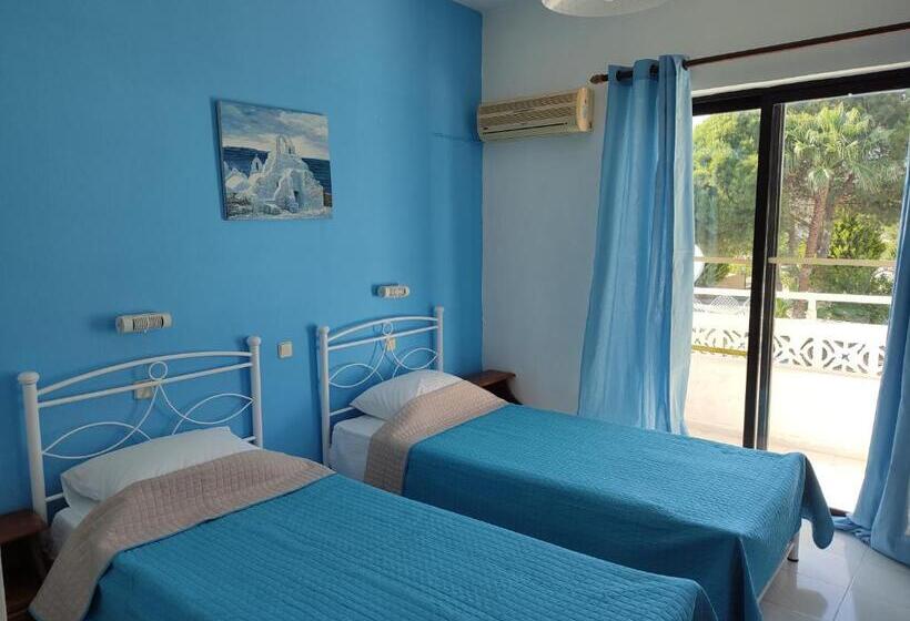 استودیوی استاندارد, Dolphin Apartments