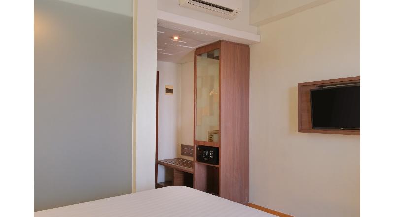 デラックスルーム, Quest Hotel Simpang Lima   Semarang By Aston