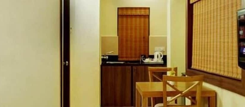 Номер Стандарт, Sandalwood Hotel & Suites