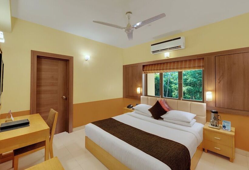 Люкс, Sandalwood Hotel & Suites
