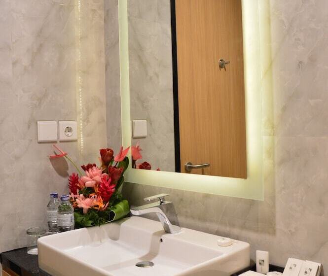 Номер Deluxe, Swiss Belhotel Papua