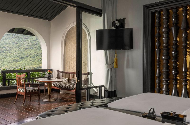 Classic Room Sea View, Intercontinental Danang Sun Peninsula Resort, An Ihg