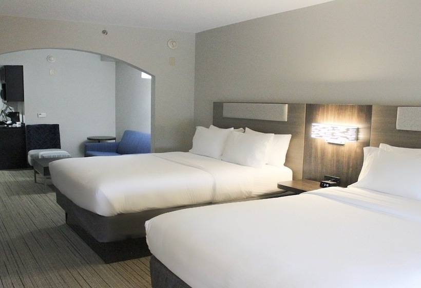 Люкс, Holiday Inn Express Hotel & Suites Hope Mills Fayetteville Airport, An Ihg