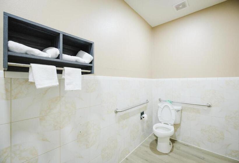 חדר סטנדרט עם מיטת קינג, Sapphire Inn & Suites