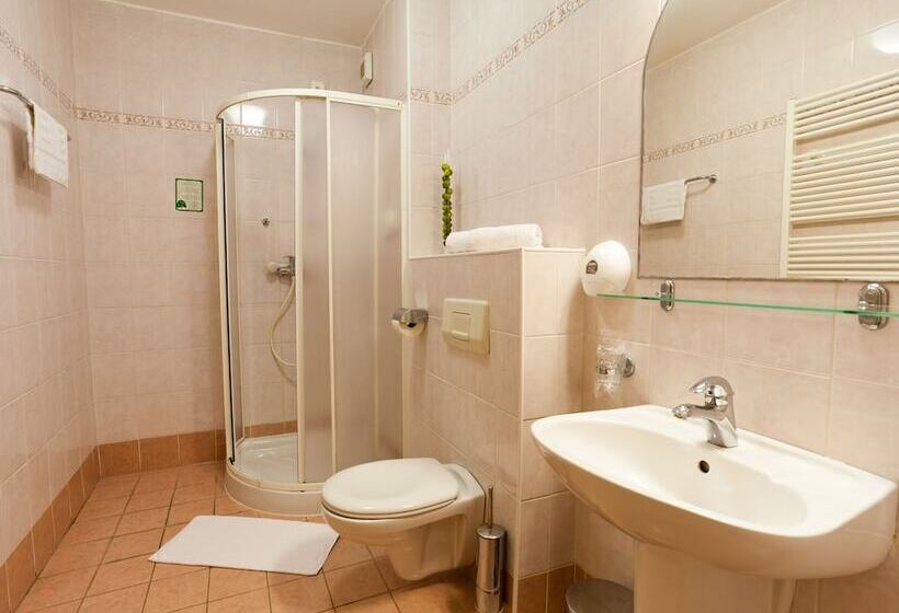سوییت با چشم‌انداز دریا, Villa Tamaris   Hotel Resort Dražica
