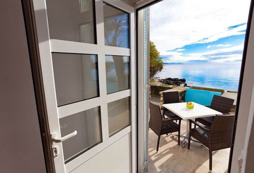 סוויטה נוף לים, Villa Tamaris   Hotel Resort Dražica