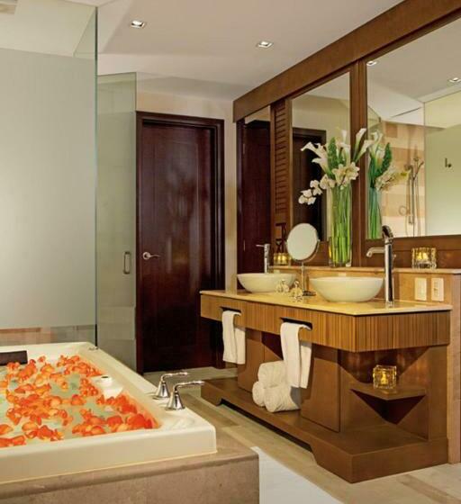 סוויטה נוף לים, Dreams Vallarta Bay Resorts & Spa   All Inclusive