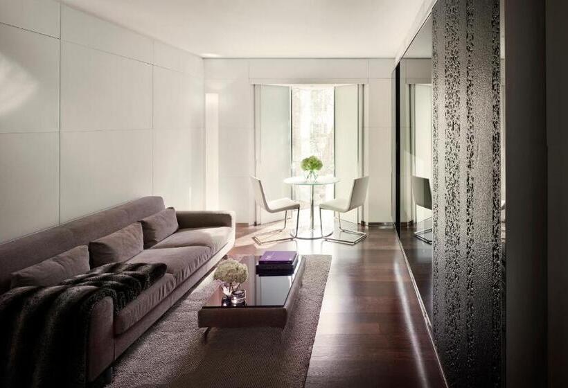 Студия Стандарт, Me London By Melia   Covent Garden