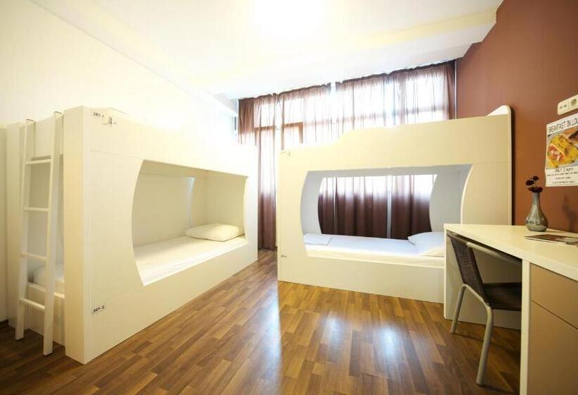 اتاق استاندارد چهار تخته, Funk Lounge Hostel