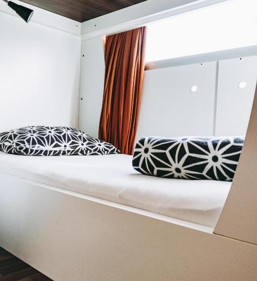 تختخواب در اتاق مشترک, Funk Lounge Hostel