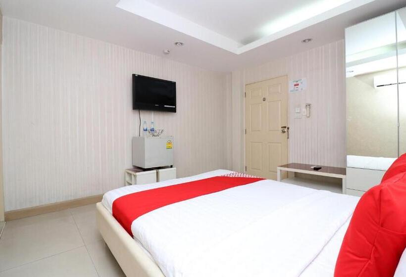 Quarto Estandar, Diamond Residence Silom