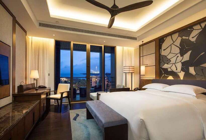 Номер Executive Кровать Кинг, Hilton Dalian