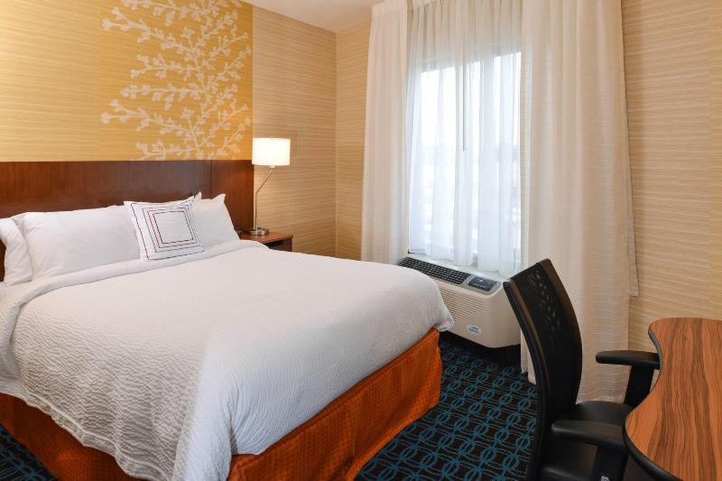Стандартный Номер Кровать Кинг, Holiday Inn Express And Suites Dickson City, An Ihg