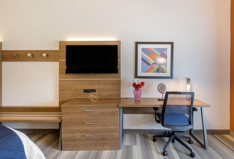 Suite, Holiday Inn Express Houston Alvin, An Ihg