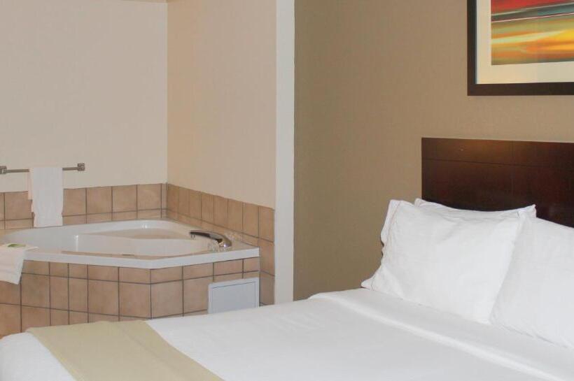 Люкс Адаптированный для Инвалидов, Holiday Inn Express Hotel & Suites Plainview, An Ihg