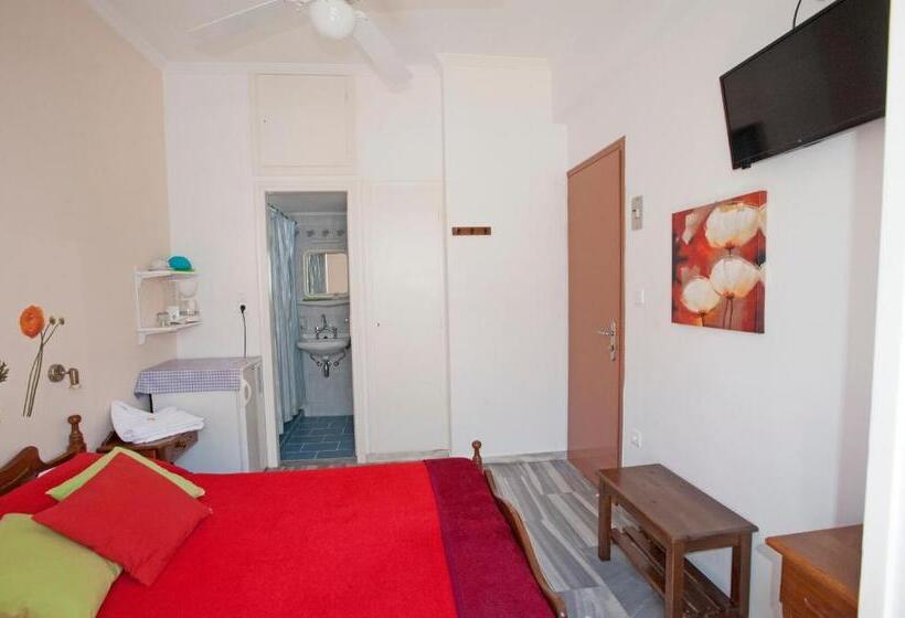 اتاق استاندارد, Marisa Rooms