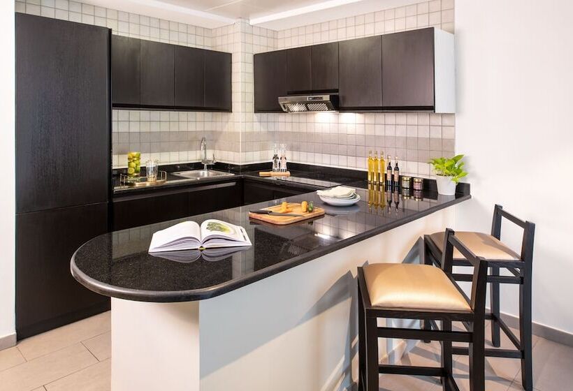 Апартаменты Премиум 1 Спальня, Citadines Metro Central Dubai