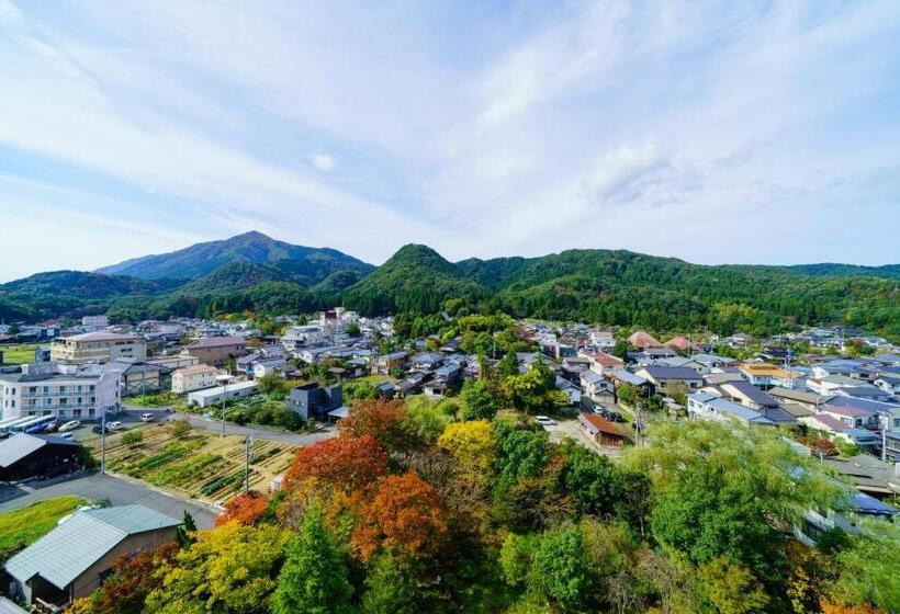 디럭스 패밀리 룸, Hoho A Hotel Overlooking The Echigo Plain And The Yahiko Mountain Range Formerly Hotel Oohashi Yakat