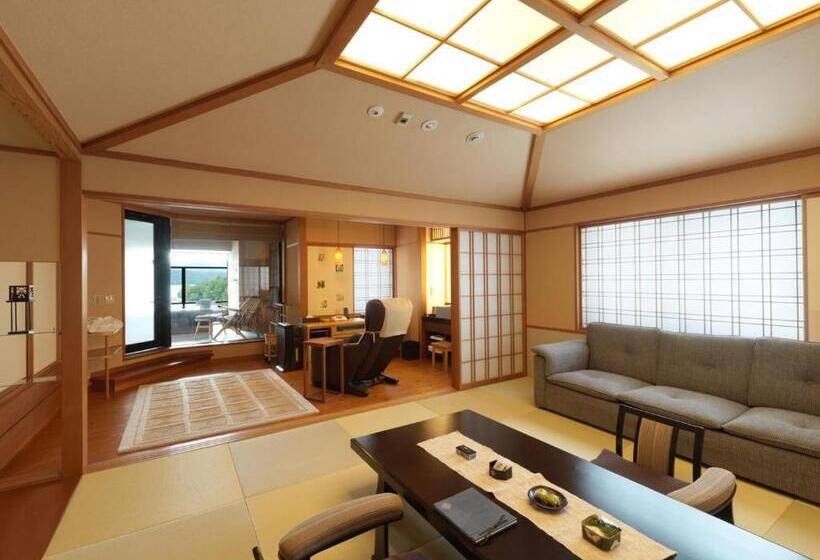 Superior suite with view, Akan Tsuruga Besso Hinanoza