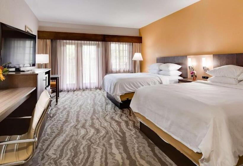 Люкс Вид на Реку, Best Western Plus River Escape Sylva / Dillsboro