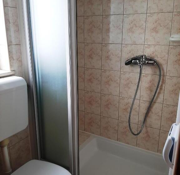 Quarto Economy, Apartments Villa Sirena