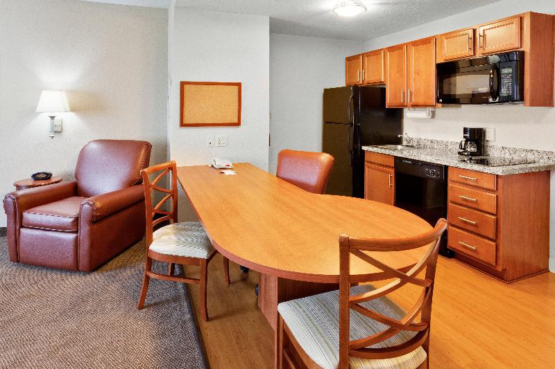 스위트 킹사이즈 침대, Candlewood Suites Hazleton, An Ihg