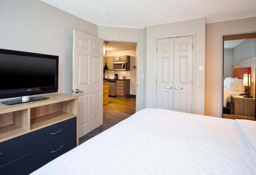 Люкс Кровать Кинг, Candlewood Suites Kenosha, An Ihg