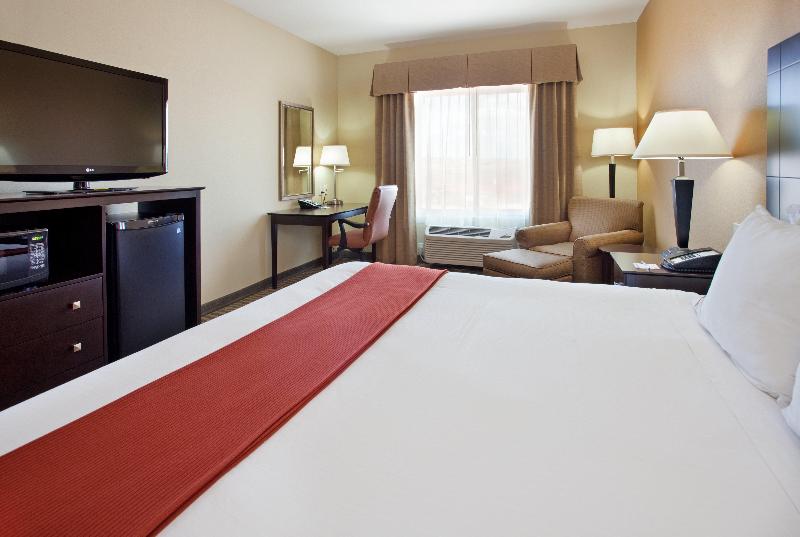Номер Стандарт Кровать Кинг Адаптированный для Инвалидов, Holiday Inn Express & Suites Gallup East, An Ihg