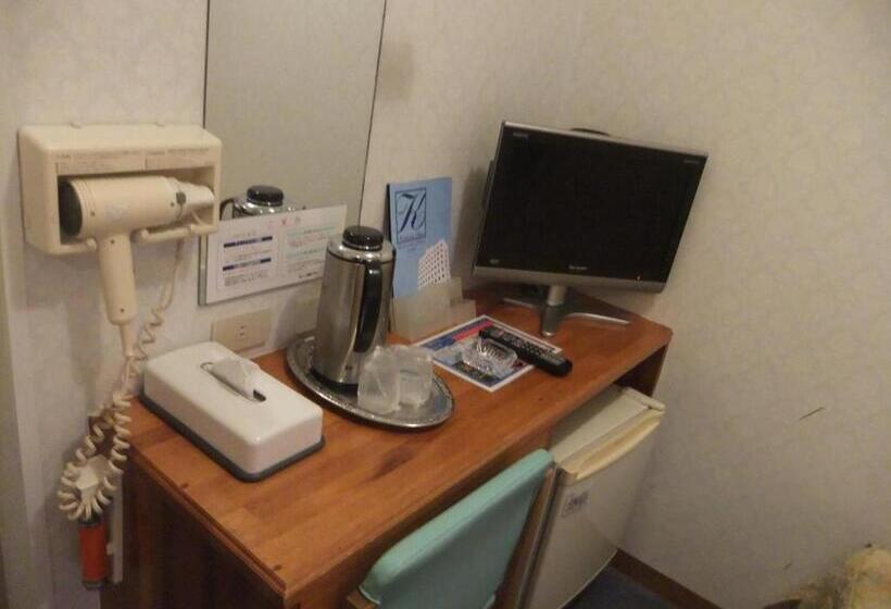 Economy Zimmer, Kokusai Plaza