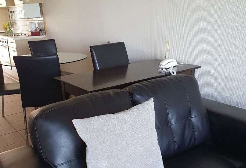 استودیوی استاندارد با تخت دوبل, Admiralty Lodge Motel