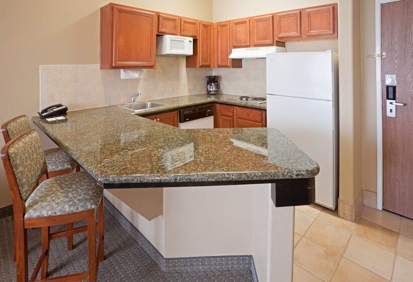 חדר סטנדרט, Staybridge Suites Lubbock   University Area, An Ihg