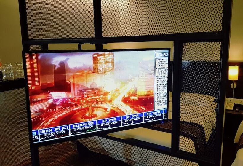 Номер Deluxe, Super 8 Hotel @ Georgetown
