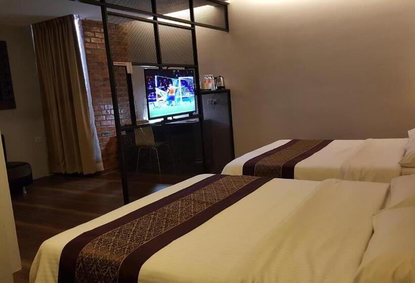 Номер Deluxe, Super 8 Hotel @ Georgetown