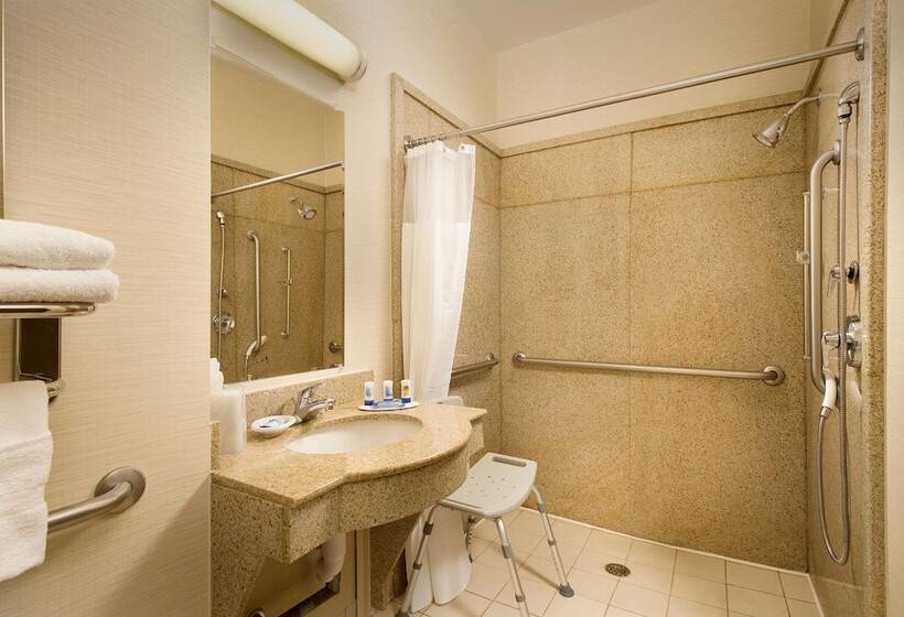 エクゼクティブスイート, Fairfield Inn & Suites By Marriott Marshall