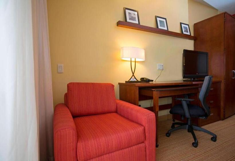 Standard Szoba, Courtyard By Marriott Paramaribo
