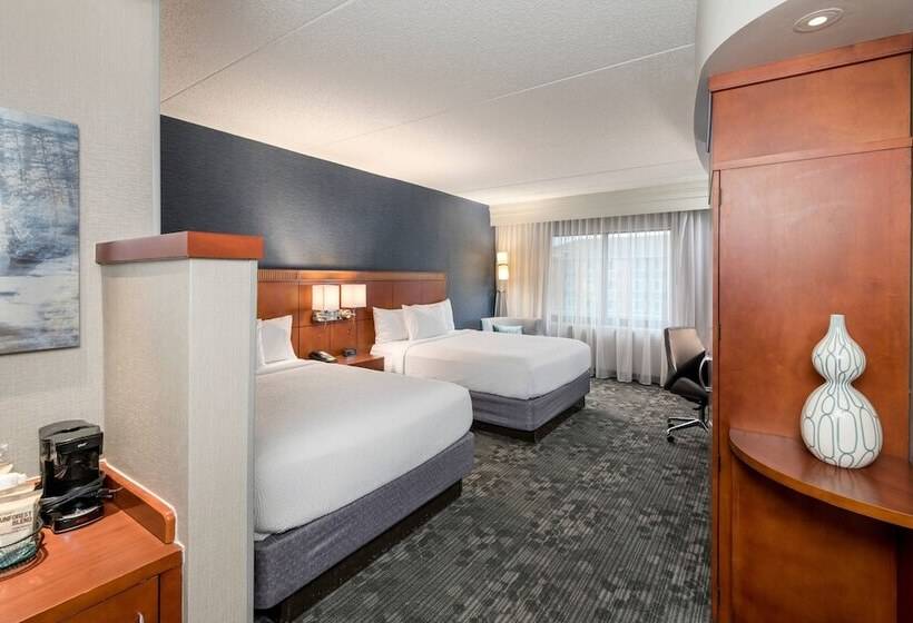 Номер Стандарт, Courtyard Philadelphia Valley Forge Collegeville