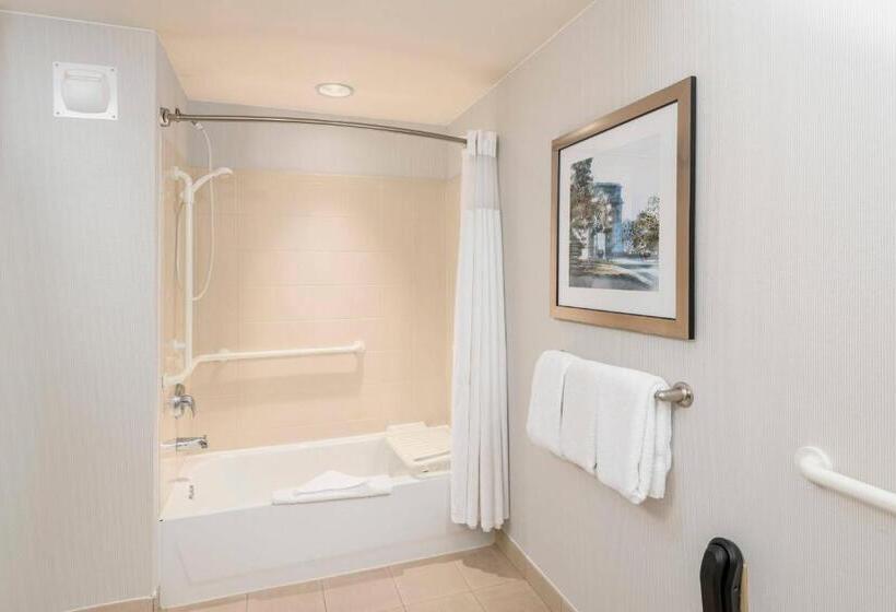 Номер Стандарт Адаптированный для Инвалидов, Courtyard Philadelphia Valley Forge Collegeville