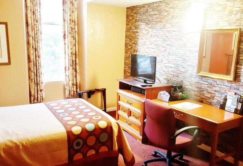 スイート, Midtown Inn