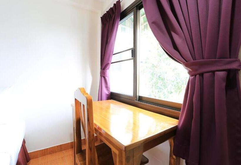 Chambre Triple Standard, The Siam Guest House   Sha Extra Plus
