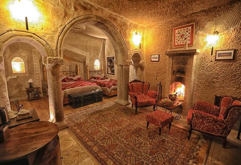 Трехместный Номер Deluxe, Traveller S Cave