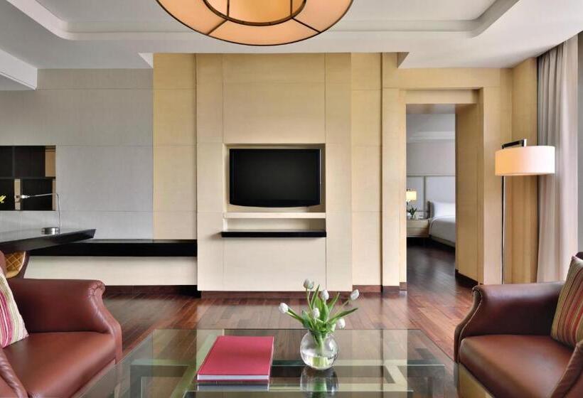 带双人大床的行政管理套房, Jw Marriott Hotel Chandigarh