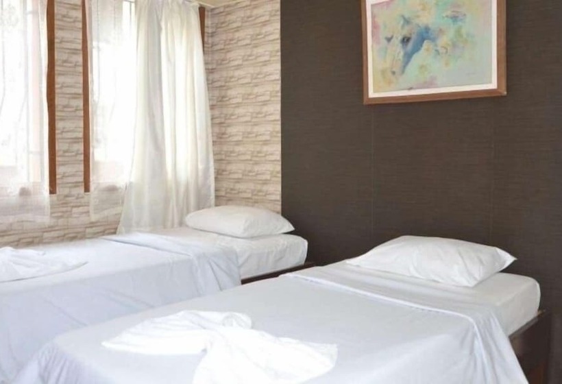Quarto Triplo Estandar, Antikhan