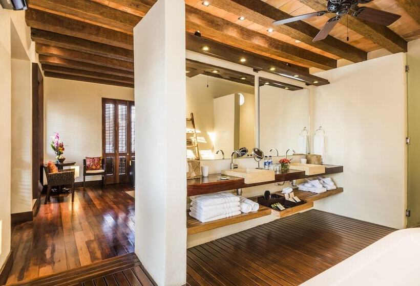 Номер Superior, Ananda Hotel Boutique
